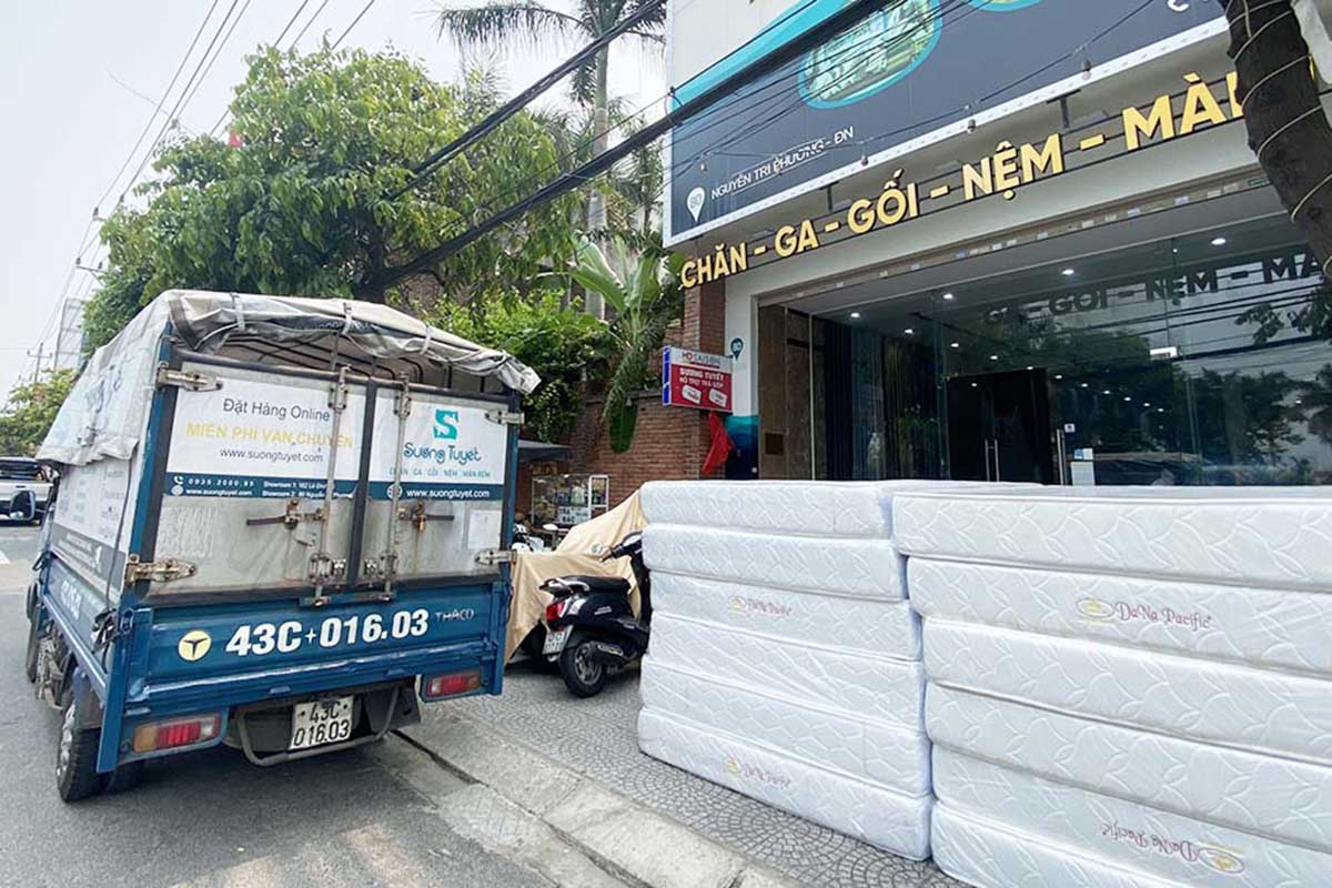 Là đại lý của nhiều hãng nệm khác nhau.