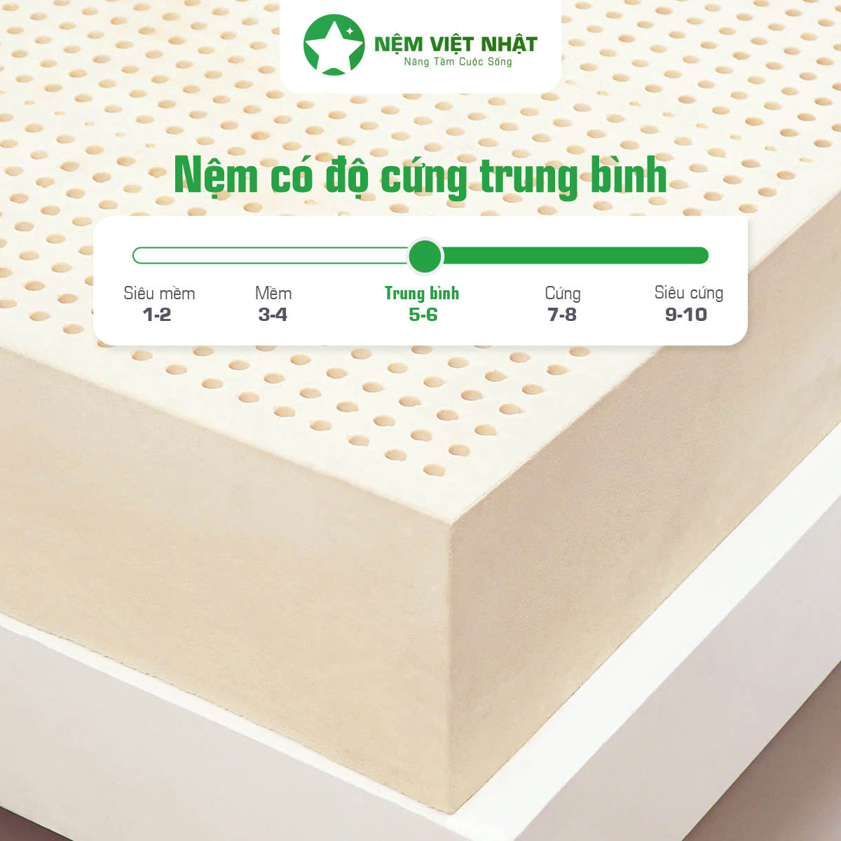 Độ cứng trung bình của nệm cao su thiên nhiên Việt Nhật Natural phù hợp với mọi lứa tuổi tại cửa hàng Sương Tuyết