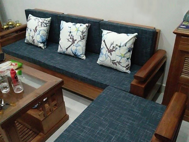 Nệm ghế Đ&agrave; Nẵng Sương Tuyết gi&aacute; rẻ, may theo y&ecirc;u cầu.