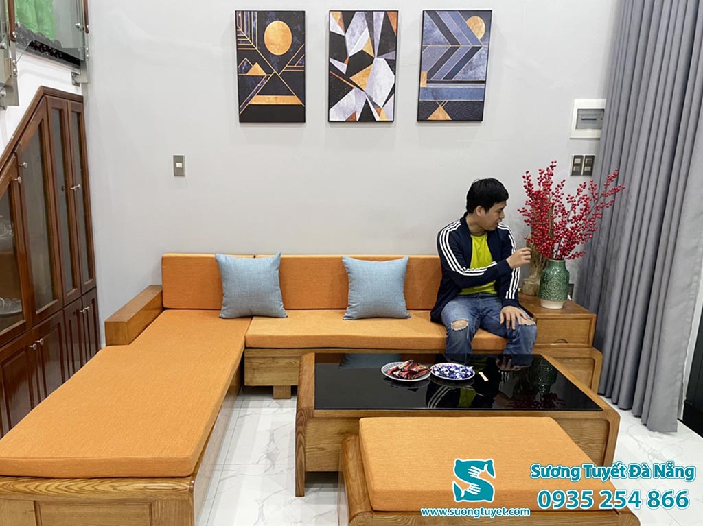 Công dụng chính của nệm ghế gỗ là làm đẹp và nâng đỡ cơ thể khi ngồi.