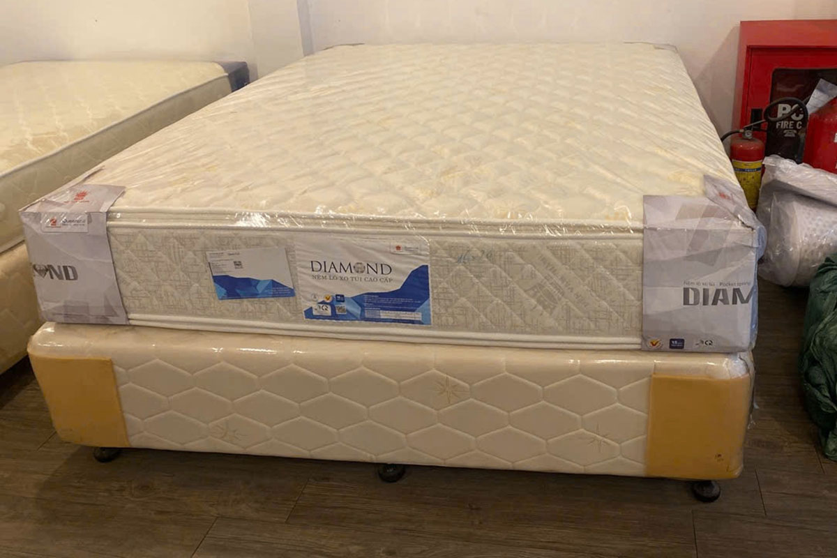 Chi tiết nệm Vạn Thành Diamond thực tế.
