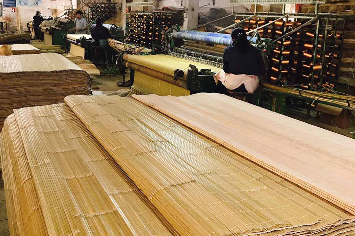 Chiếu tre Cao Bằng c&ograve;n được gọi l&agrave; chiếu tr&uacute;c, với thanh chiếu nhỏ, m&aacute;t mẻ.