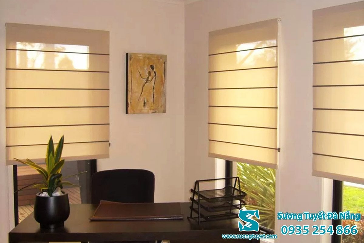 Rèm cuốn roman tiện lợi cho văn phòng