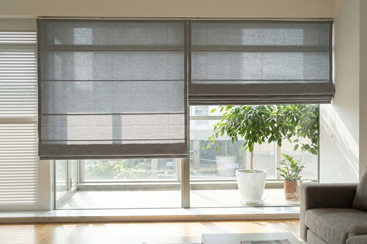 Đặt may màn vải Roman cản sáng hoặc xuyên sáng tùy chọn tại Sương Tuyết.