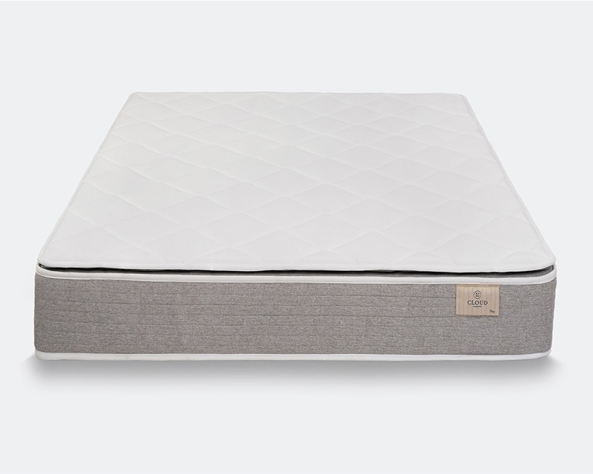 Đệm lò xo Everon King Koil Cloud Plus.