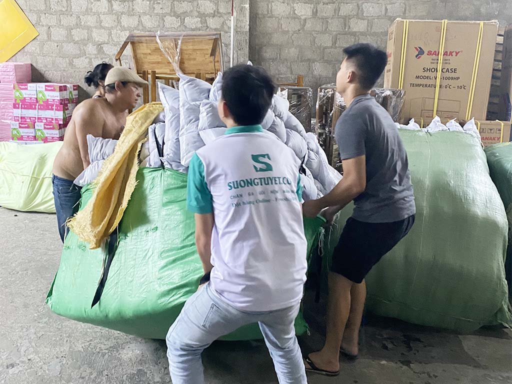 Ruột gối mua càng nhiều - giá càng rẻ.