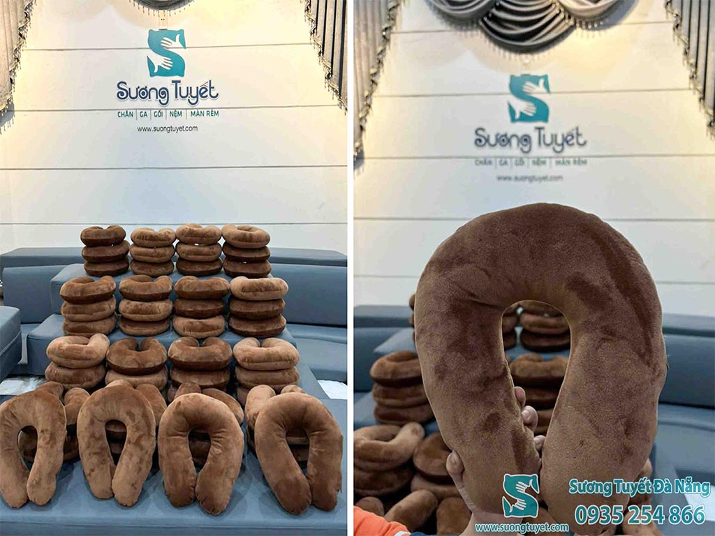 Sương Tuyết cung cấp gối cổ ruột bông, cao su đầy đủ.