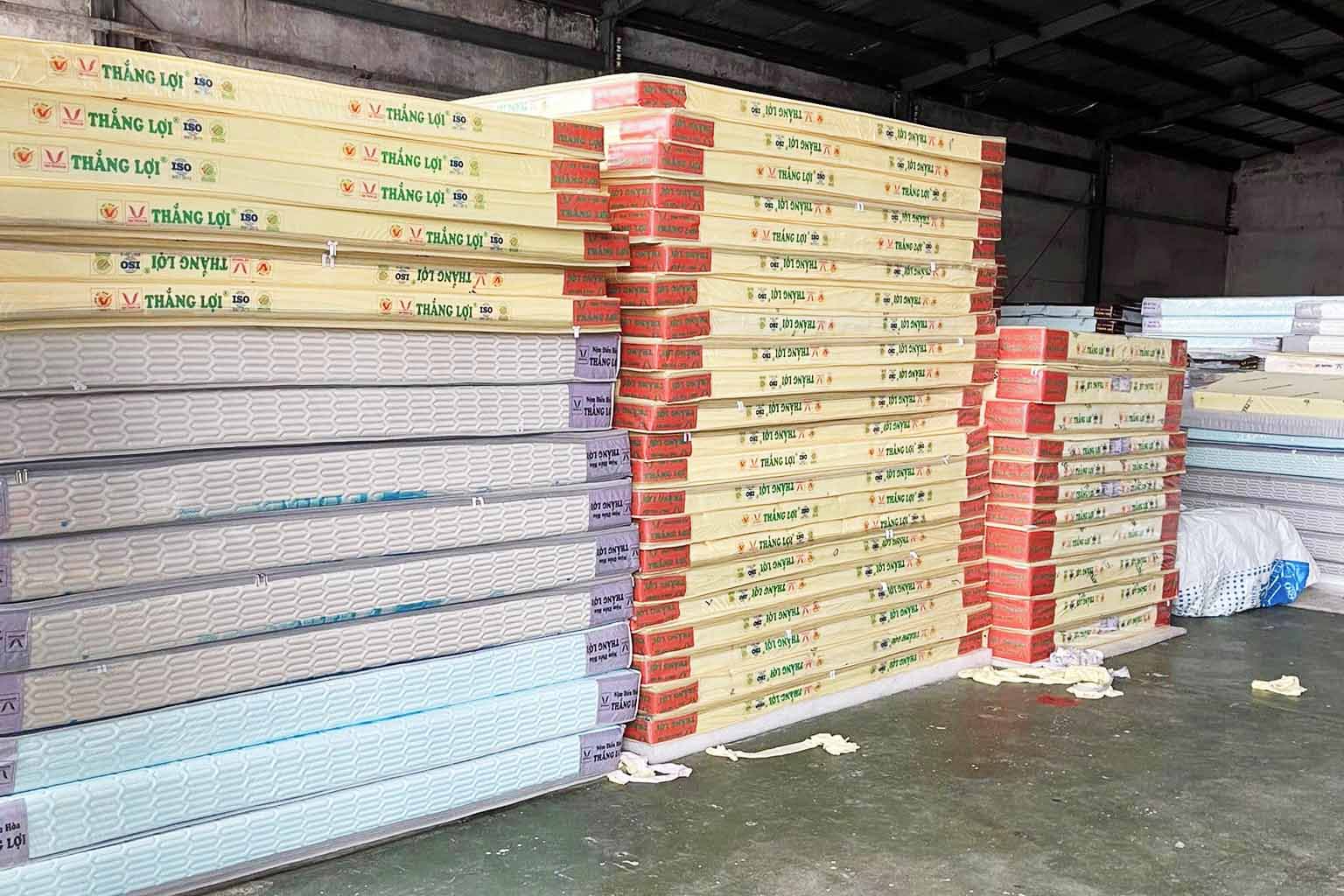 Nệm Thắng Lợi rất đa dạng hàng hóa và mẫu mã