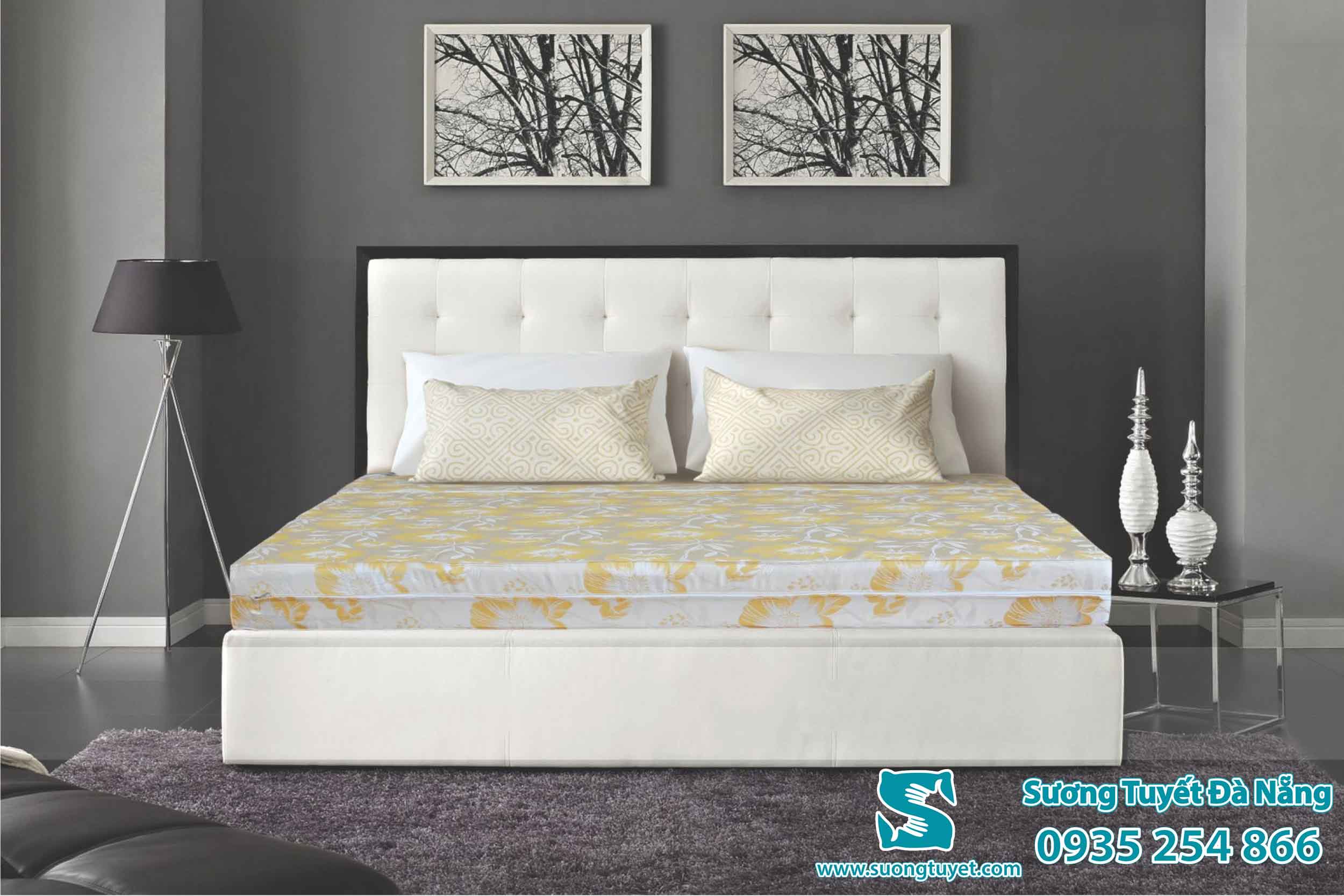 Vỏ đệm Everon được bọc vải mềm, mịn và được thêu dệt đẹp mắt.