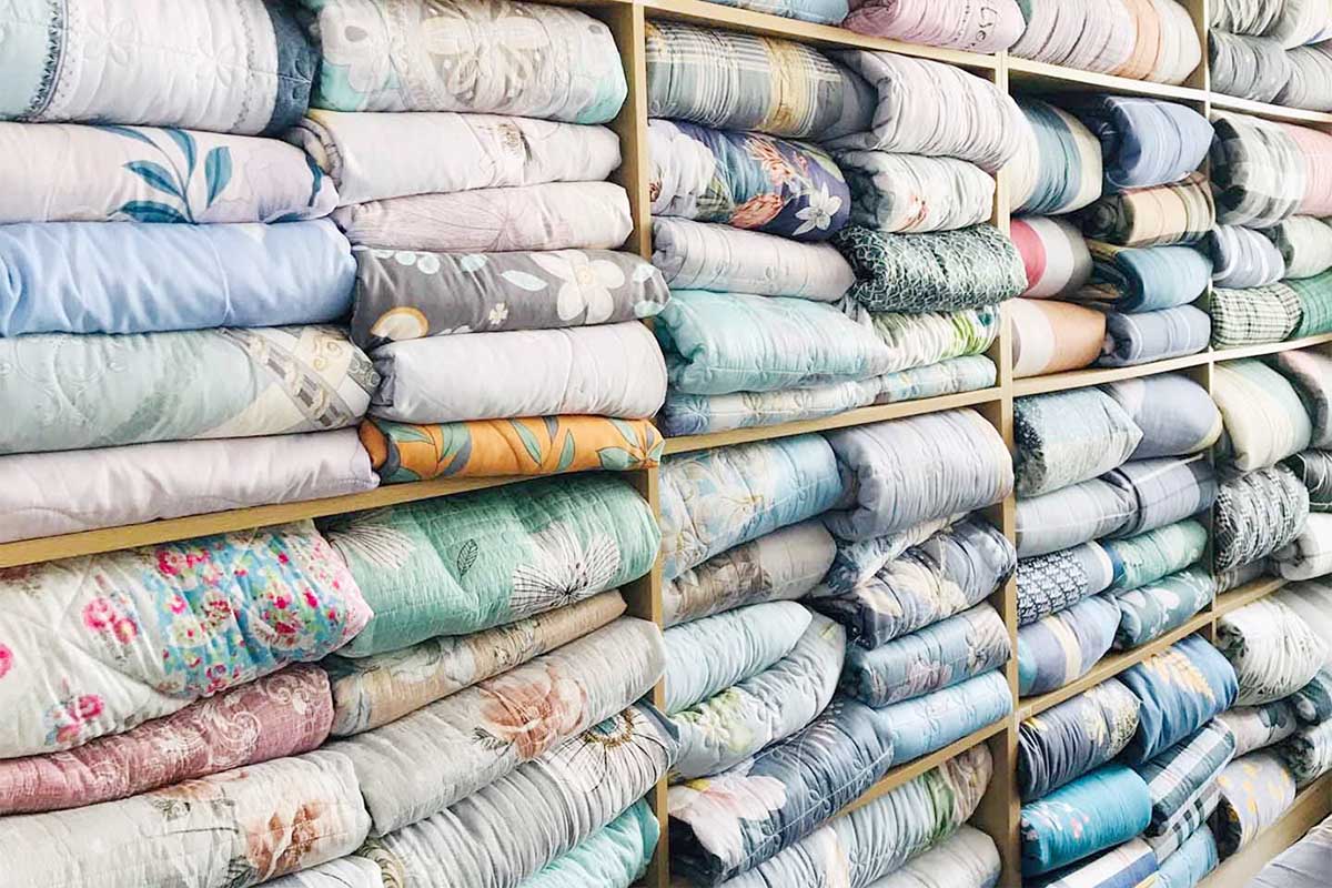 Mền lụa tencel cũng có giá chỉ vài trăm nghìn.