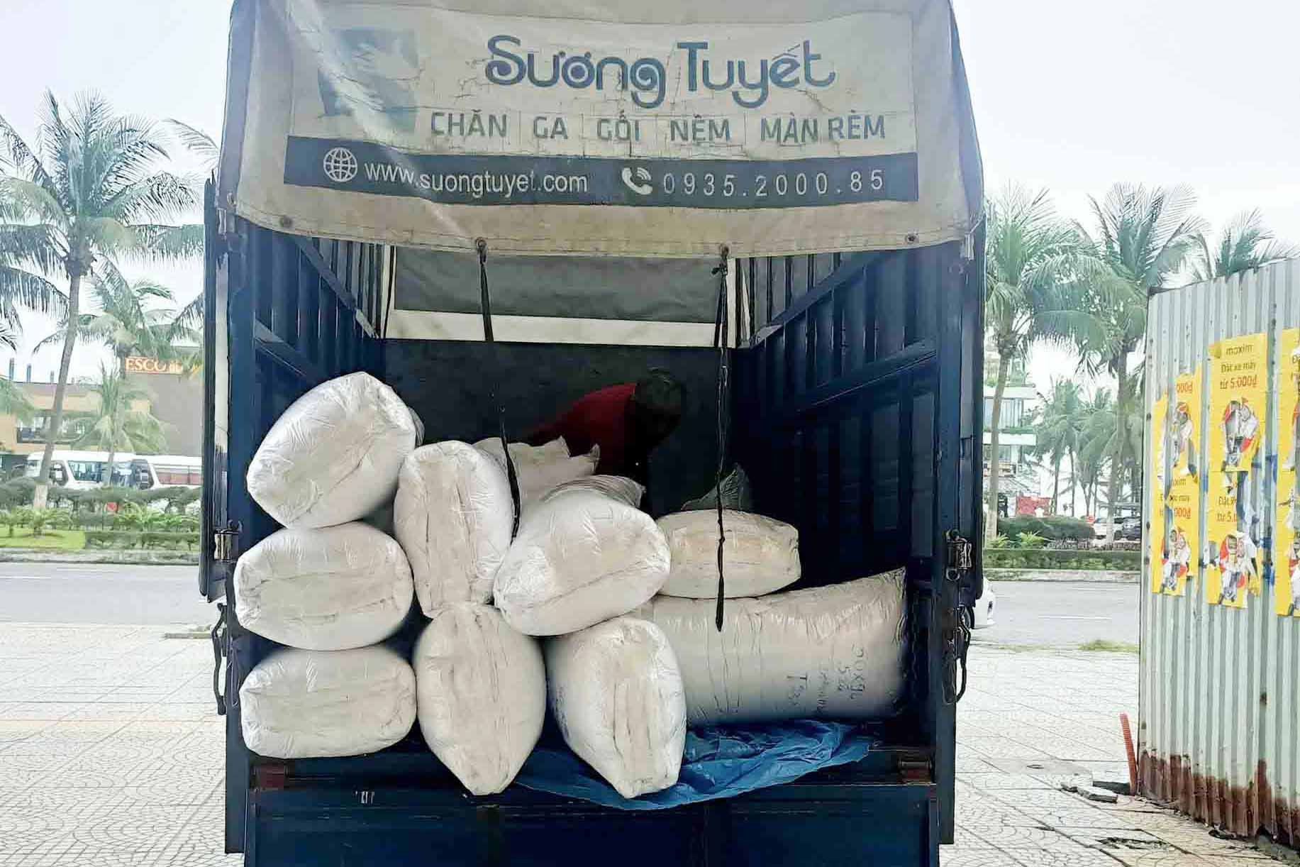 Chuyên cung cấp các loại gối đầu, gối cổ, gối bầu, gối tựa vuông sofa...
