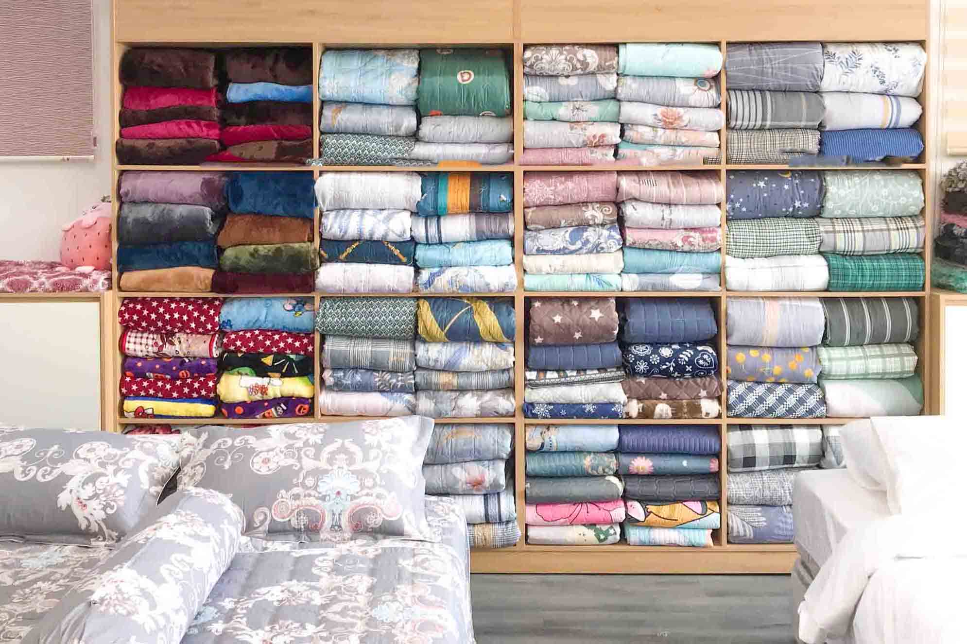 Sương Tuyết cung cấp tất tần tật chăn ga trên thị trường.