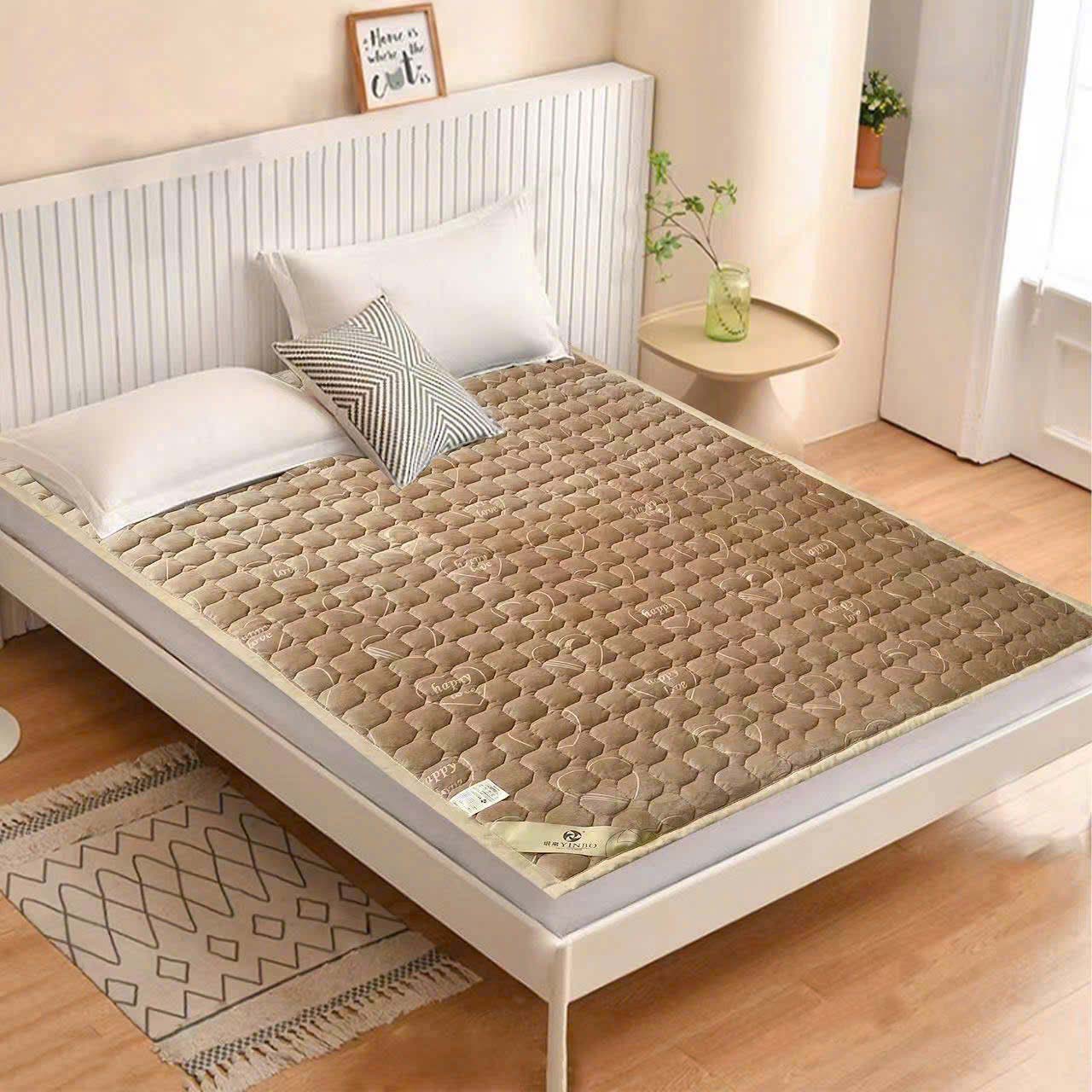 thảm trải giường màu nâu