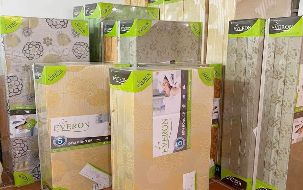 Nệm ép bông Everon rất nổi tiếng tại Việt Nam.
