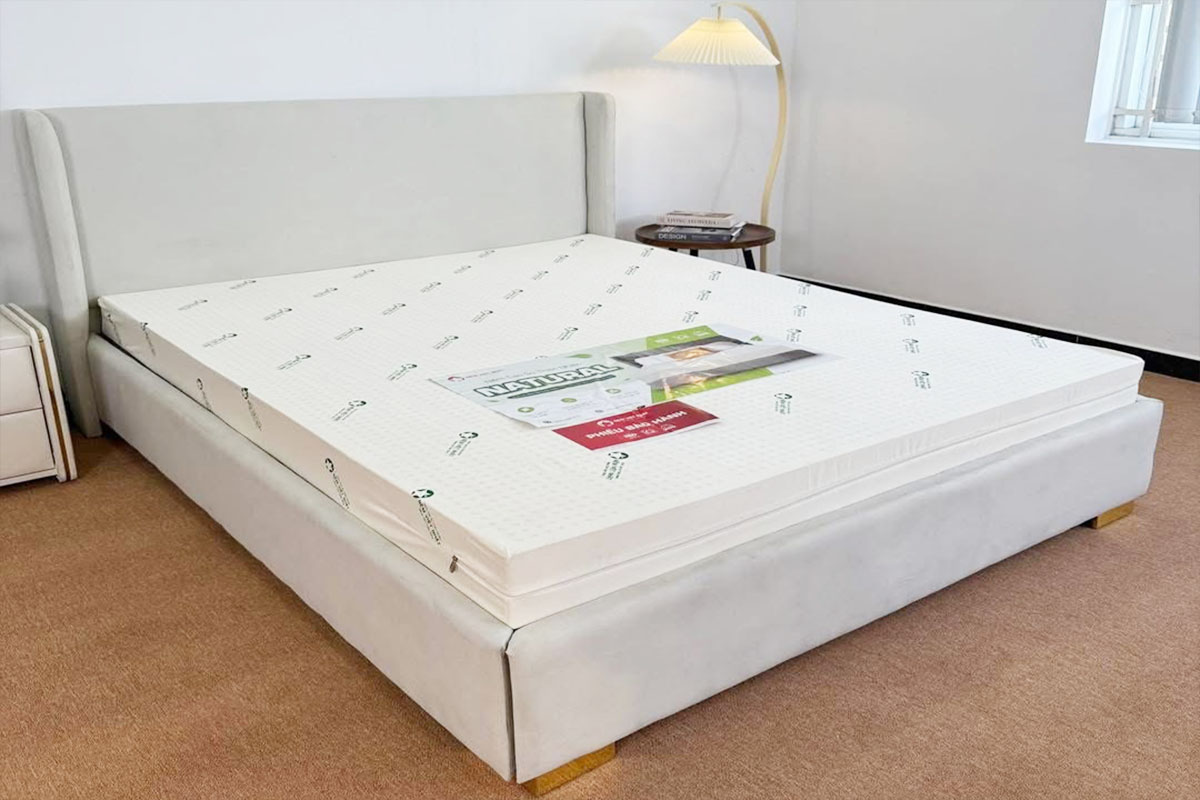 Đặt nệm gần cửa sổ để không khí được lưu thông.
