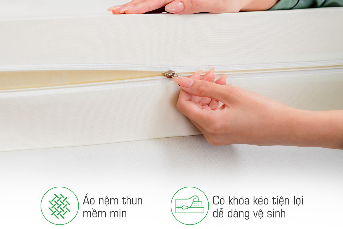 Lớp vỏ gấm có dây kéo dễ vệ sinh và giúp khách xem được ruột bên trong.