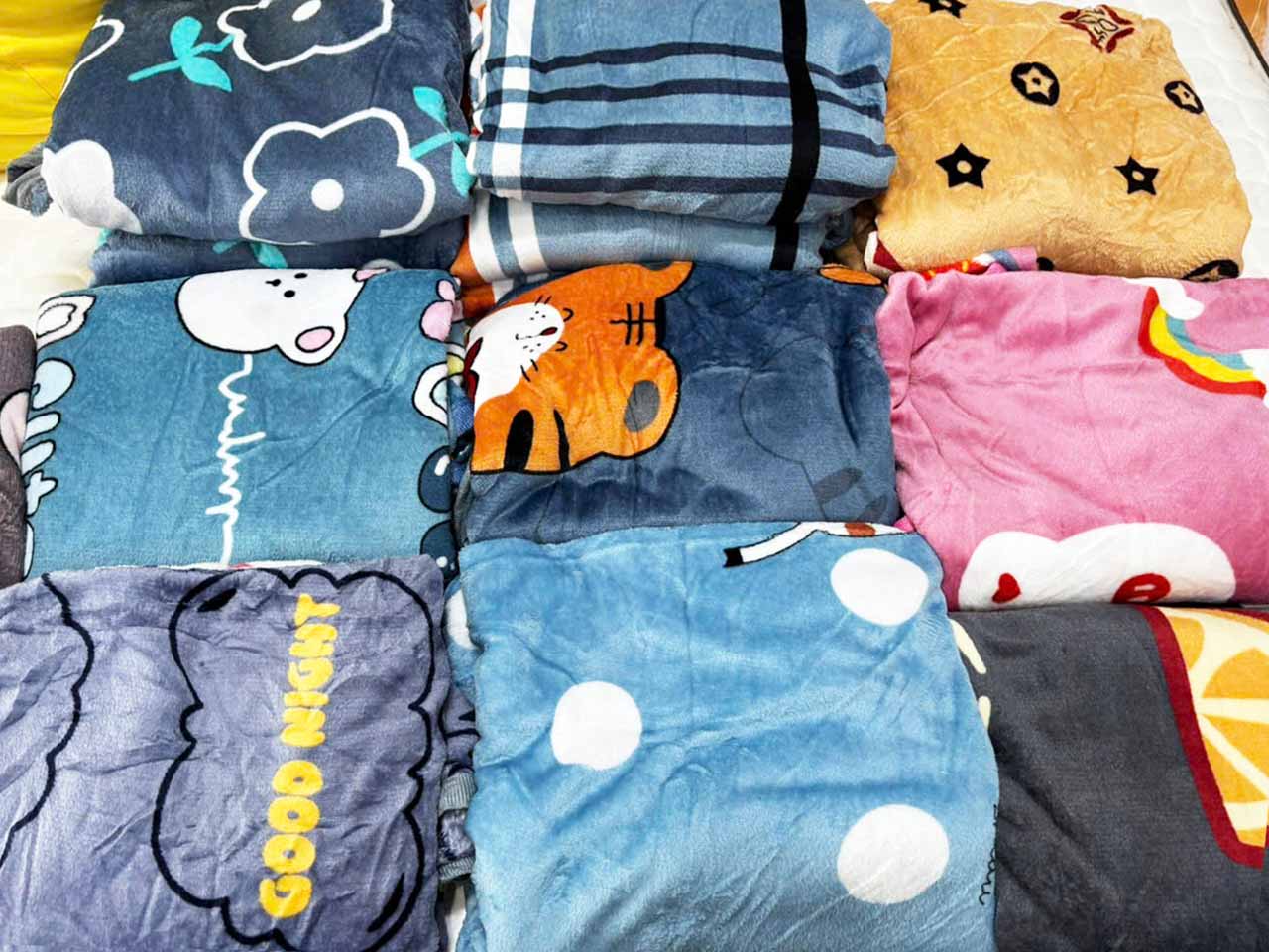 XẢ KHO 1000 MỀN LÔNG TUYẾT PHÙ HỢP LÀM TỪ THIỆN.