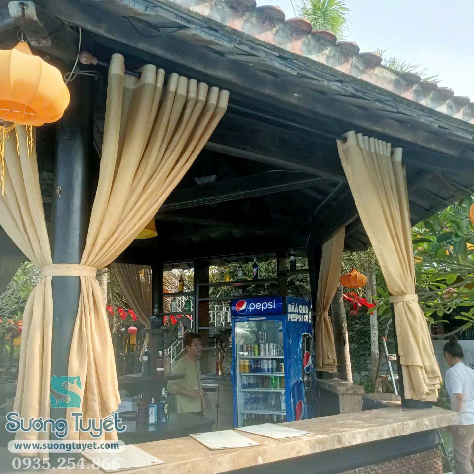 Những bộ rèm chòi màu gấm vàng đẹp mắt tại Koi.