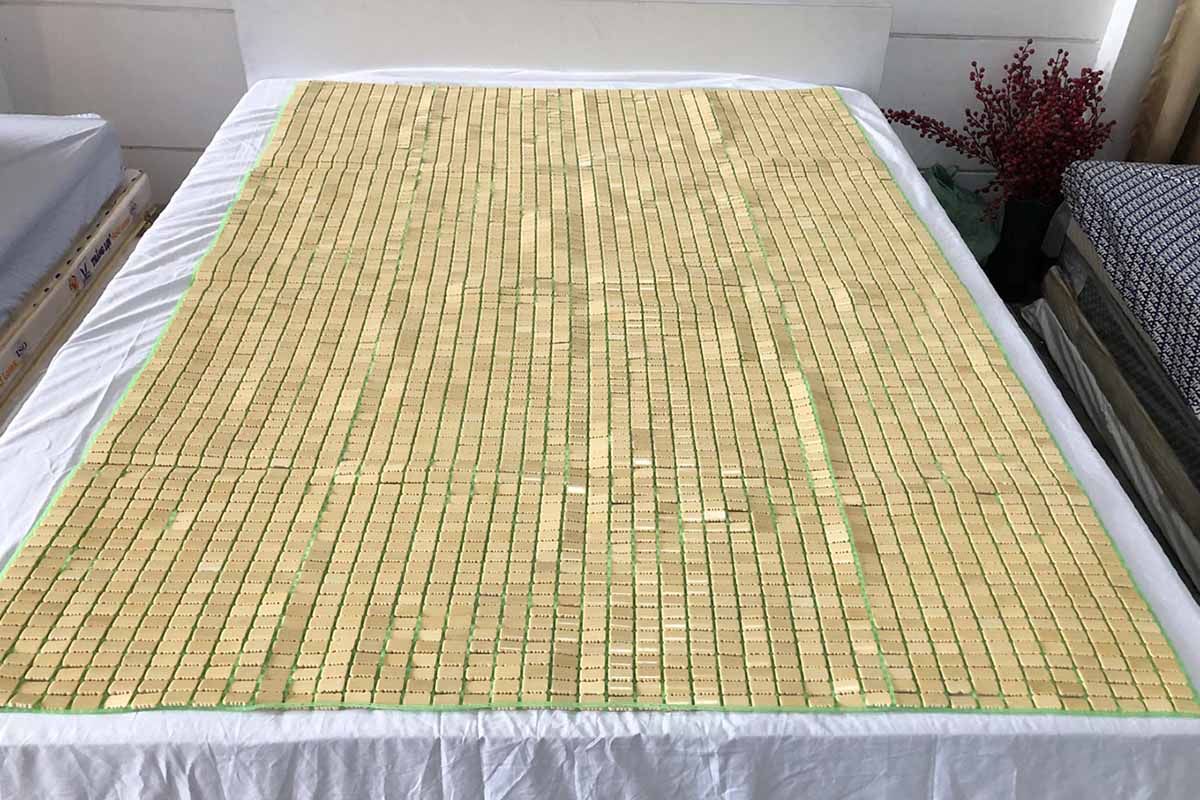 Chiếu trúc trơn Bông Hồng là thương hiệu được bán phổ biến nhất Việt Nam.