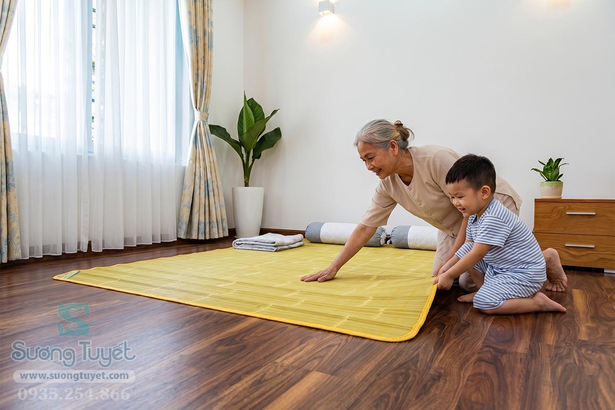 Chiếu Tây Bắc đặc biệt phù hợp với người già và trẻ em.