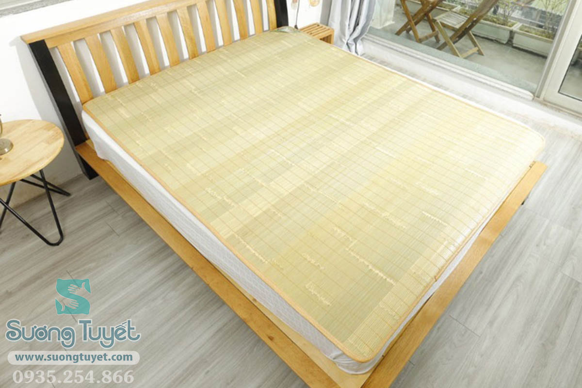 Sợi chiếu Cao Bằng vững chải nên trải được ở mọi nơi, chịu được nước và mồ hôi tốt.