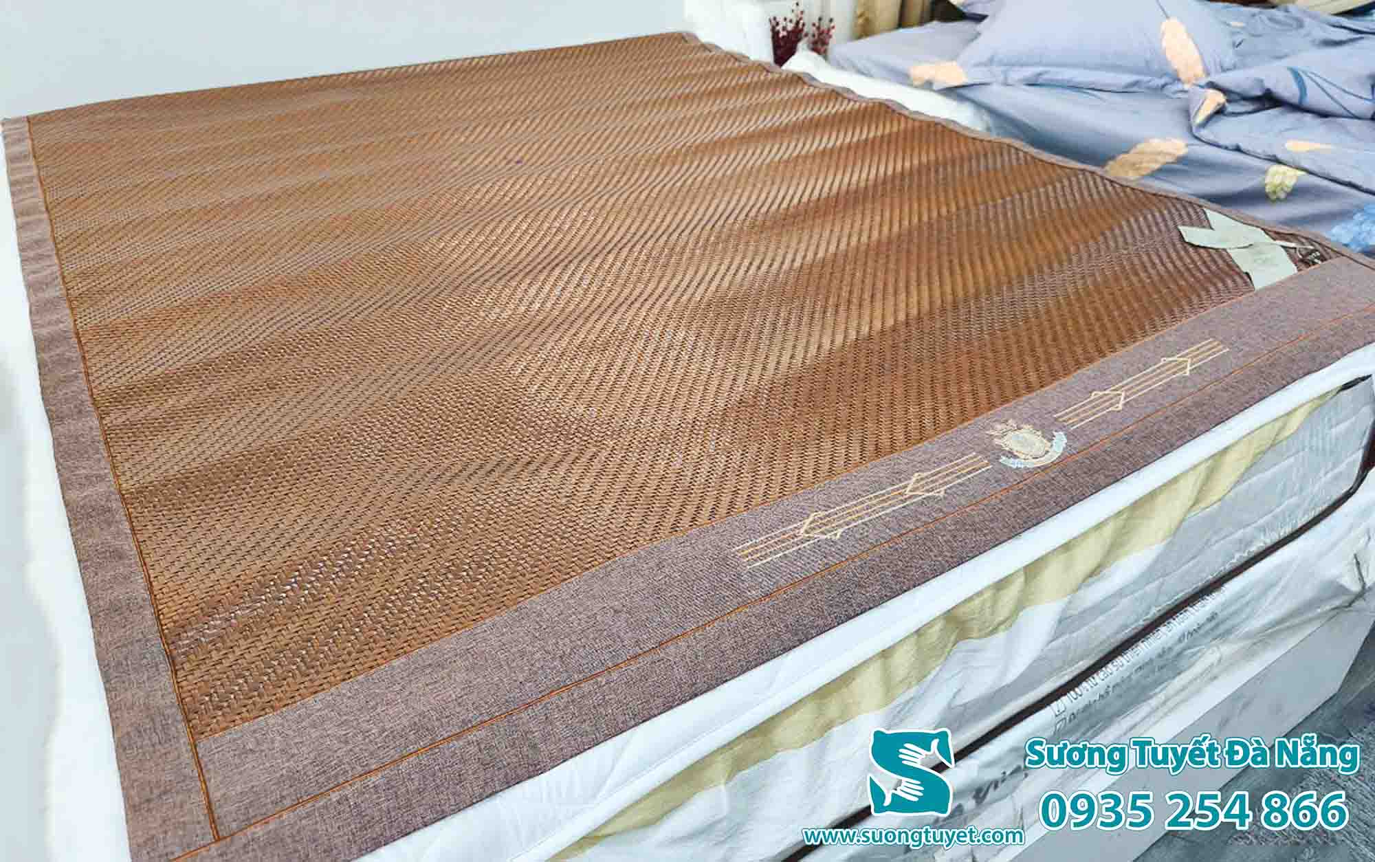 Hãy đo kỹ size giường trước khi mua.