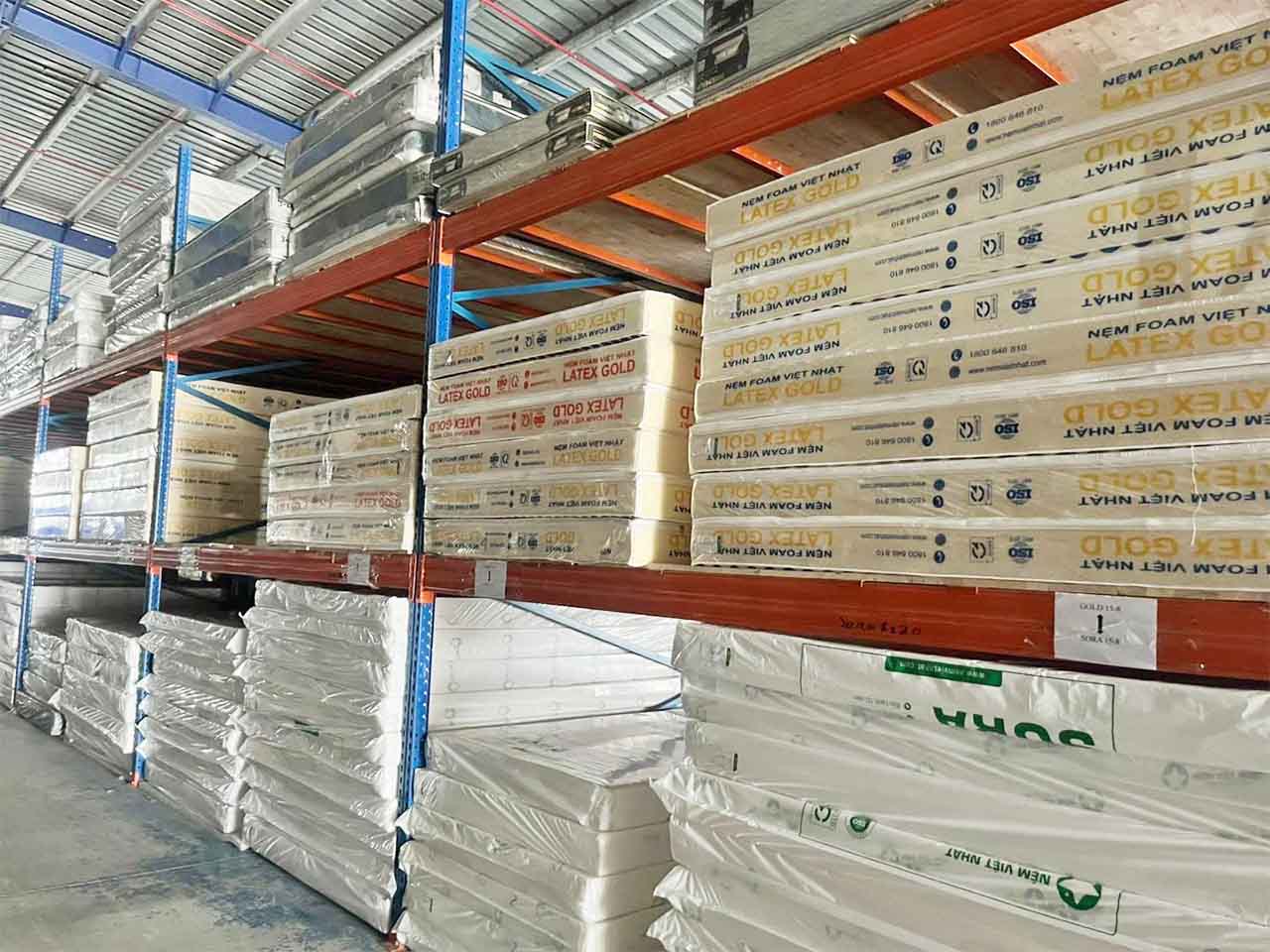 Kho nệm giá sỉ với mức giá vô cùng hợp lý cho các cặp đôi.