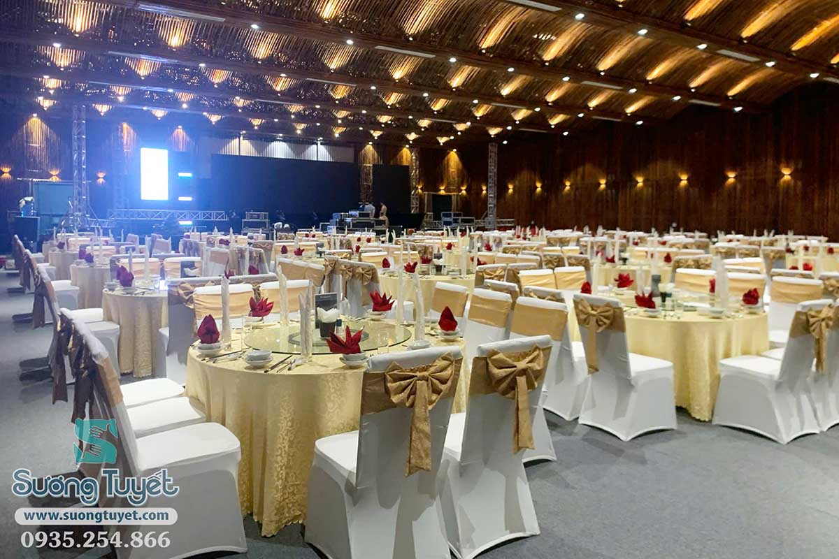 Sương Tuyết cung cấp khăn bàn khách sạn Vedana Ninh Bình.