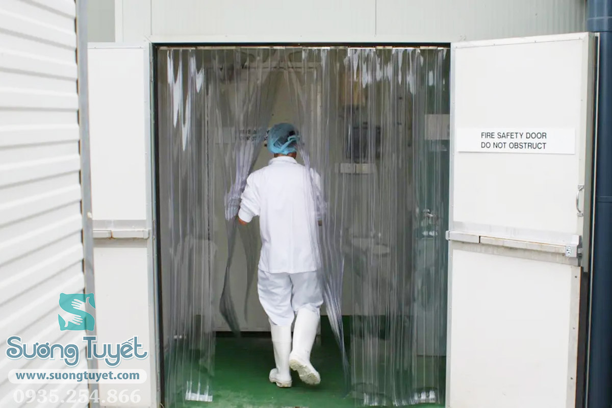 Rèm PVC nên được đặt ở nơi có tần suất ra vào nhiều.