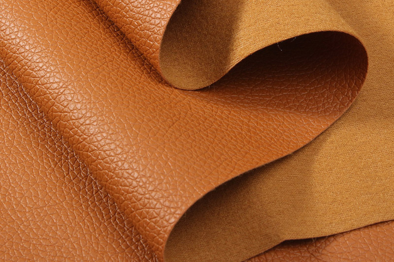 Nhờ simili mà bạn có thể sỡ hữu bộ sofa bền chắc như da thật với giá cực rẻ.