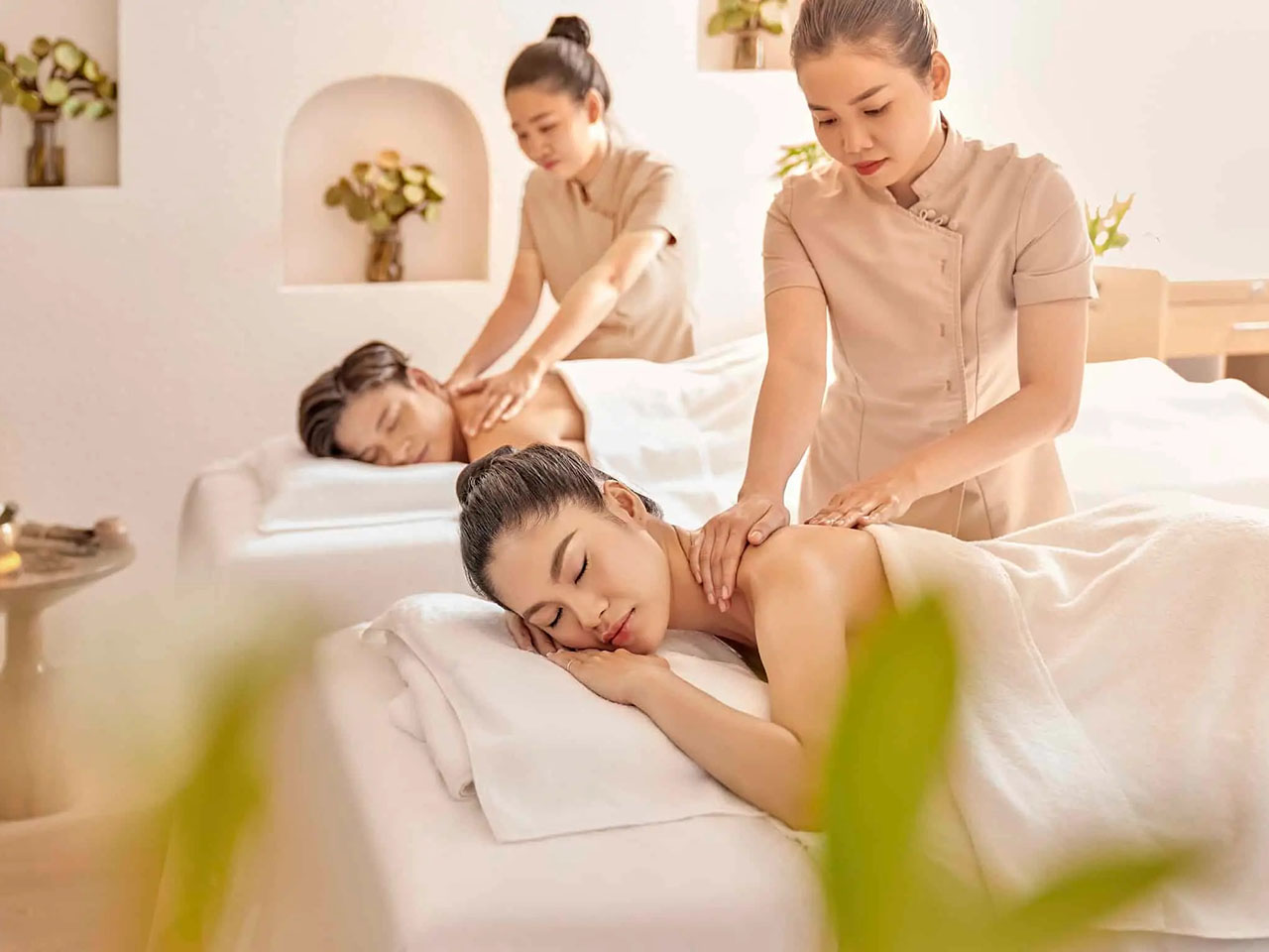 Khăn Spa là vật phẩm thứ yếu trong mỗi cơ sở làm đẹp.