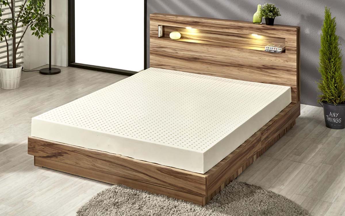 Nệm ghé các đại lý nệm cao su chính hãng để mua.