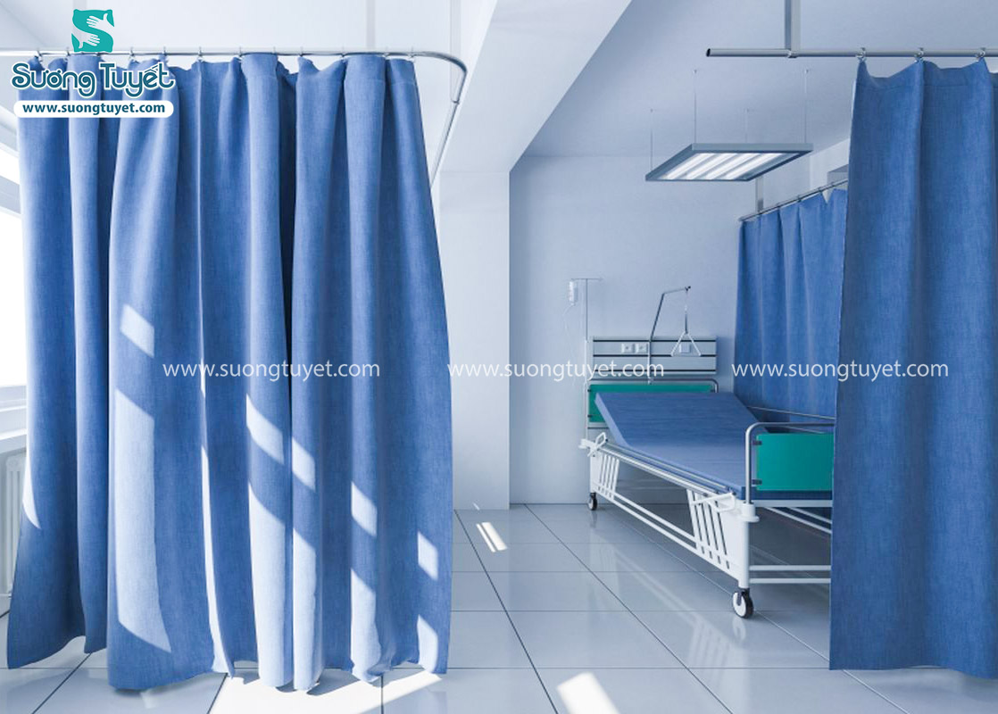 Màn rèm y tế màu xanh với lớp vải bố trơn dày dặn