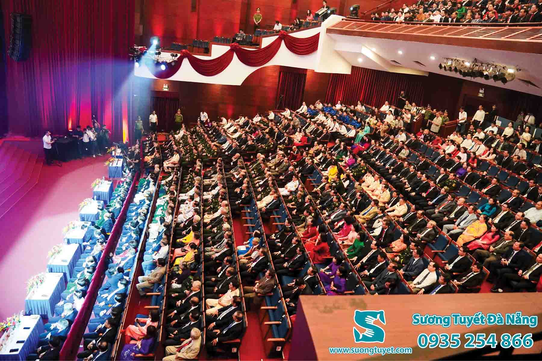 Buổi lễ Công bố sáp nhập tỉnh Quảng Nam và thành phố Đà Nẵng diễn ra thành công tốt đẹp.