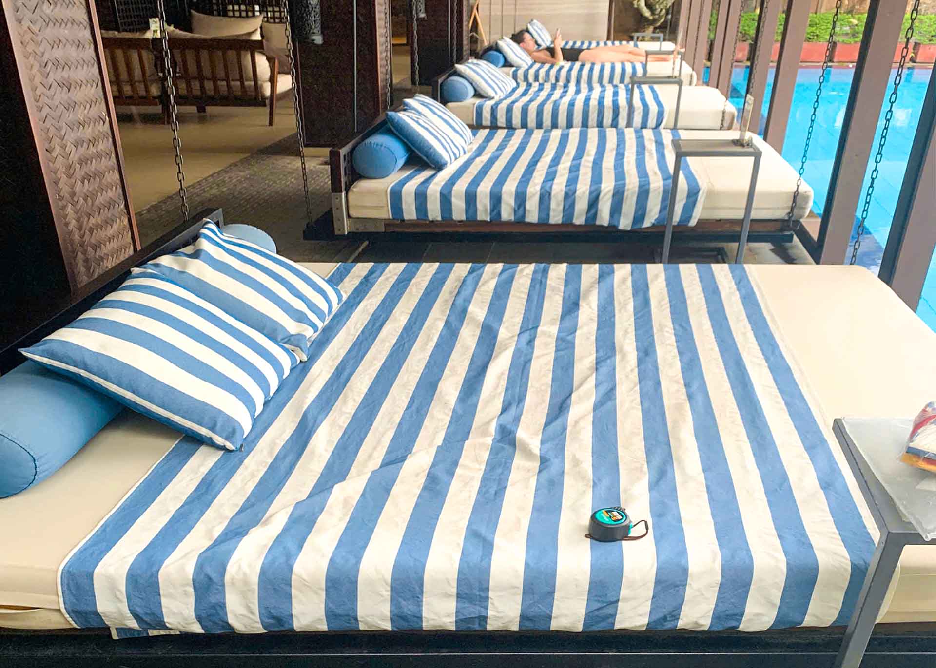 Nệm ghế, ga chống thấm, vỏ gối.. vải sunproof có sự đa dạng về màu sắc, tránh đơn điệu.