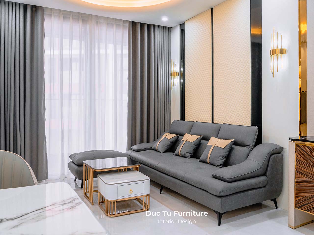 Rèm vải 2 lớp được làm từ vải bố và vải voan.