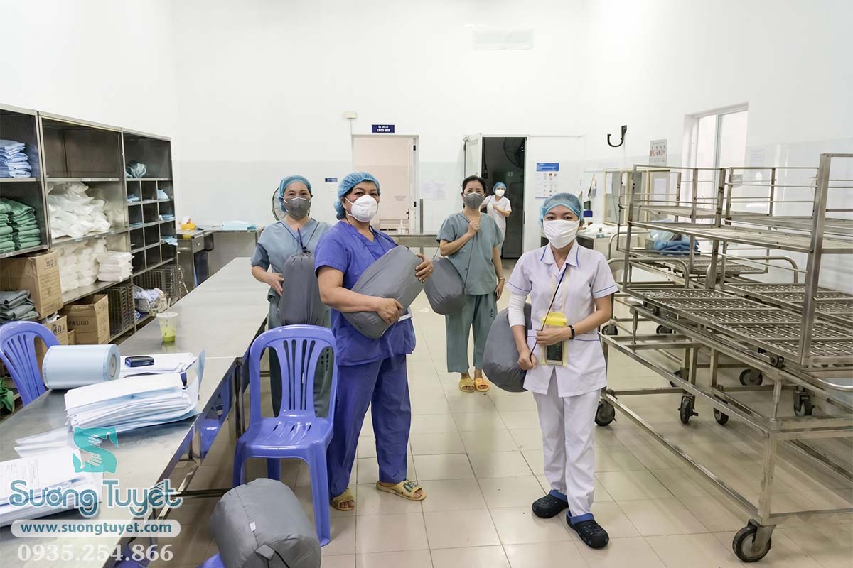 Đơn hàng túi ngủ cho nhân viên y tế vào mùa dịch vừa rồi.