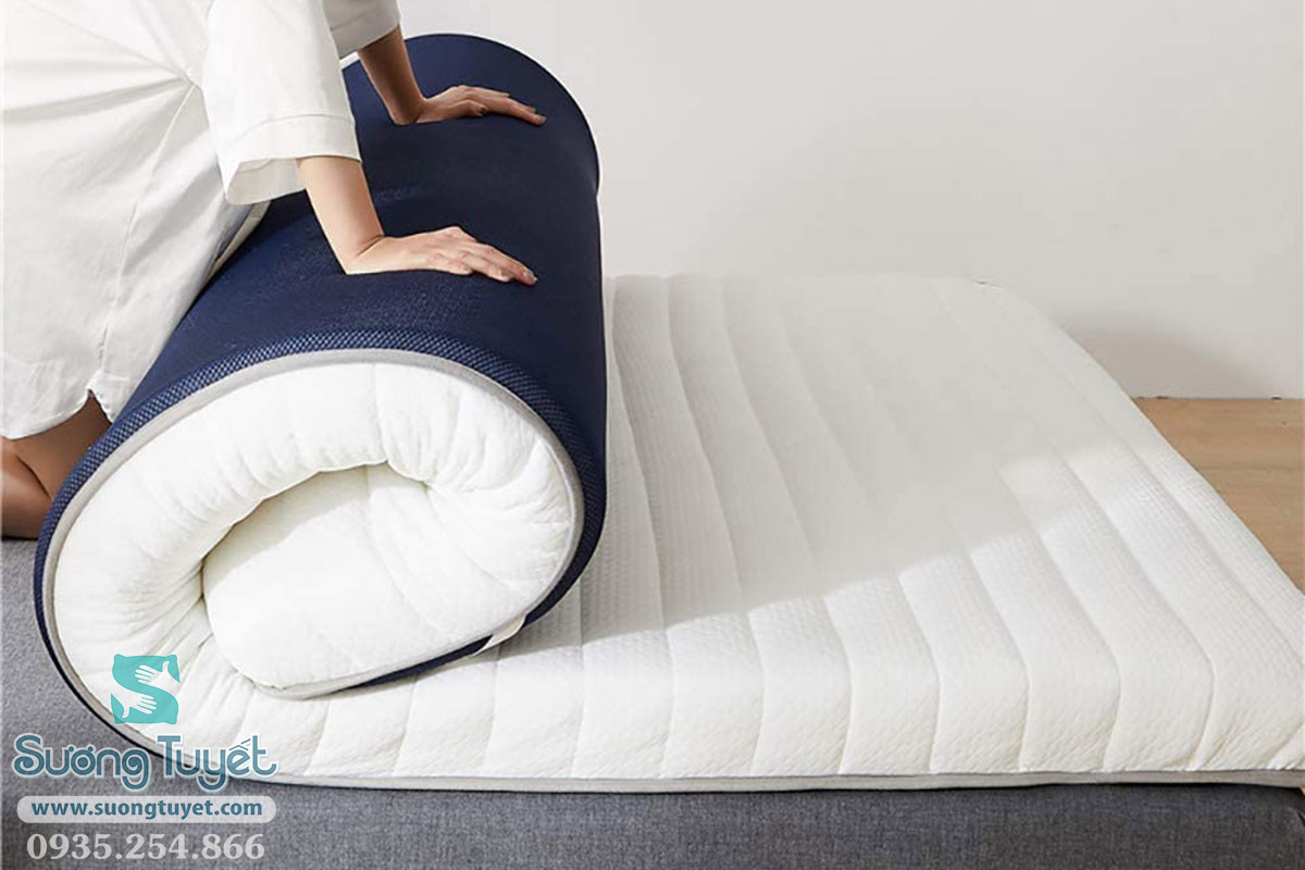 Lưu ý nệm đã cuộn rồi không thể ép lại được mà chỉ có xưởng mới có máy ép.