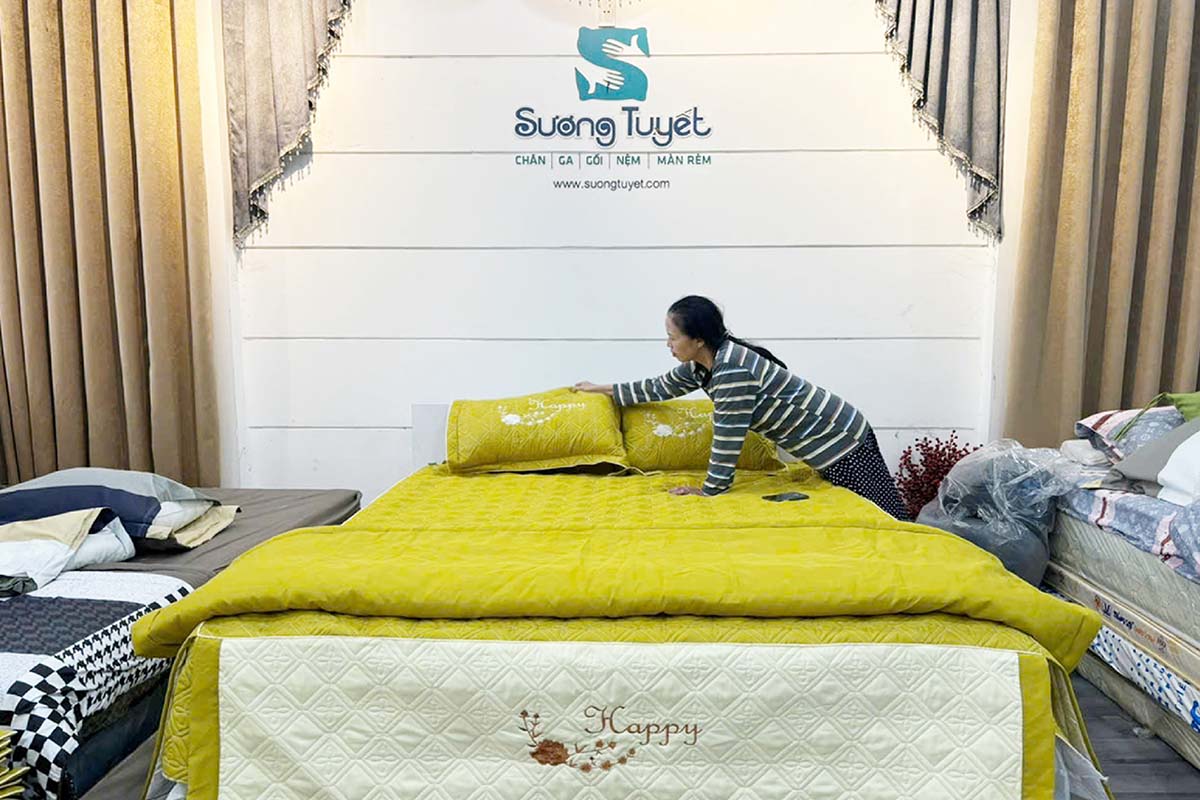 Tổng kho sản xuất chăn ga gối nệm khách sạn, nhà nghỉ Sương Tuyết.