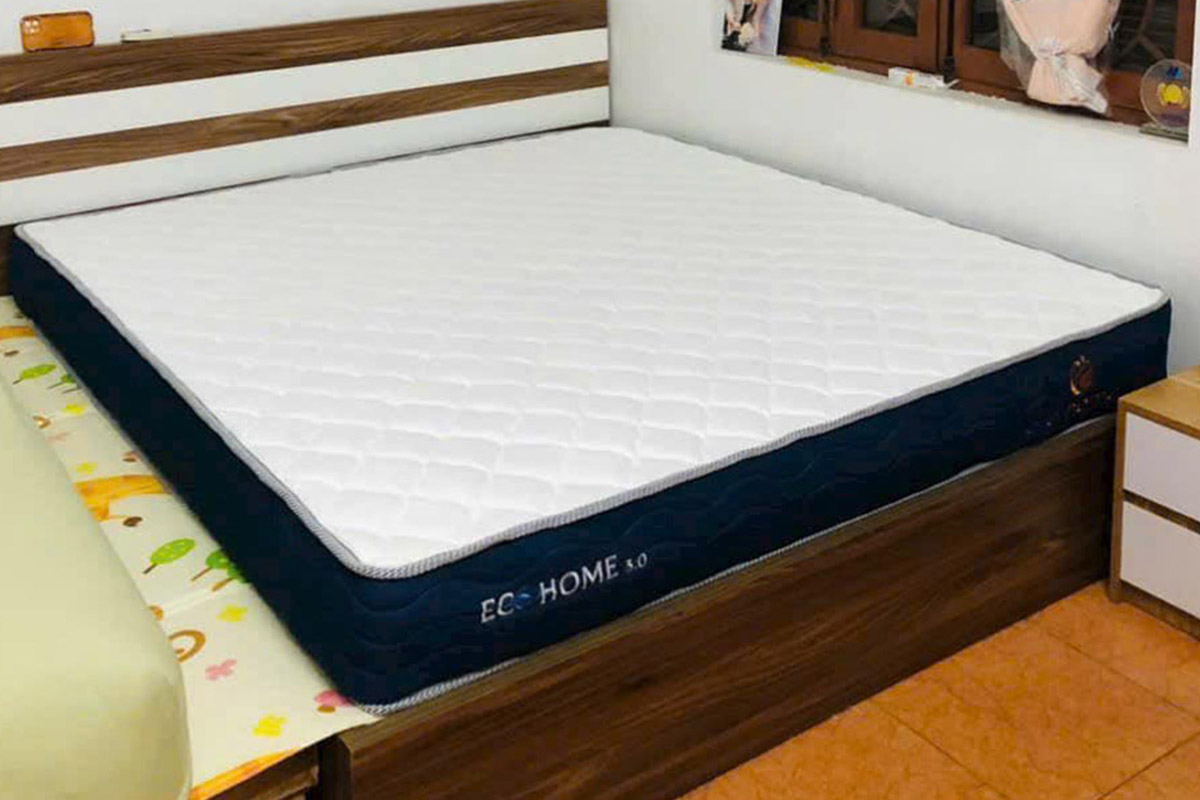Một mẫu khác là mẫu 3.0 dày 25cm màu xanh trắng hiện đại.