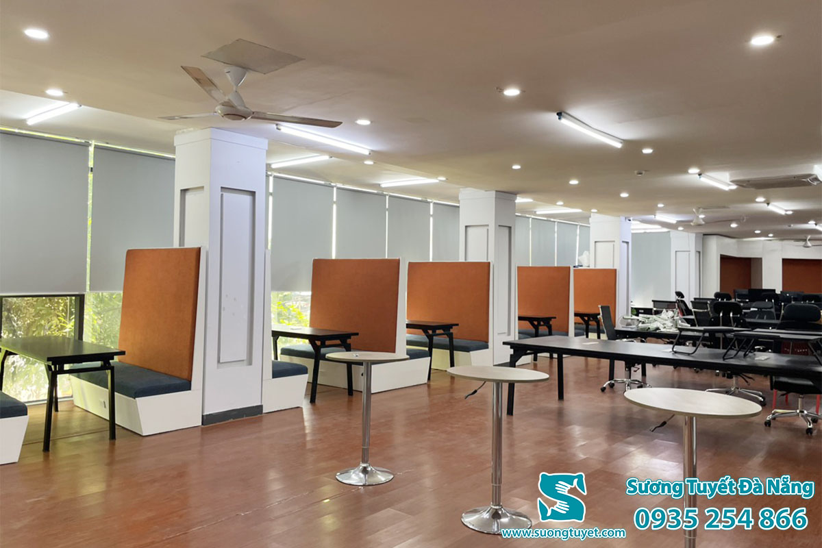 Những bộ rèm góp phần tô điểm không gian văn phòng Supremetech.