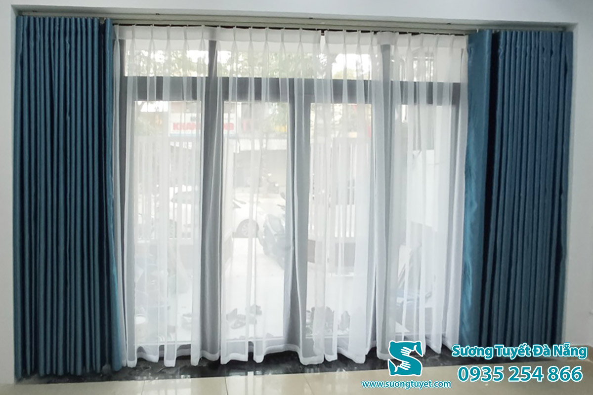 Một sự lựa chọn sáng sủa hơn là màu xanh lam nhã nhặn.