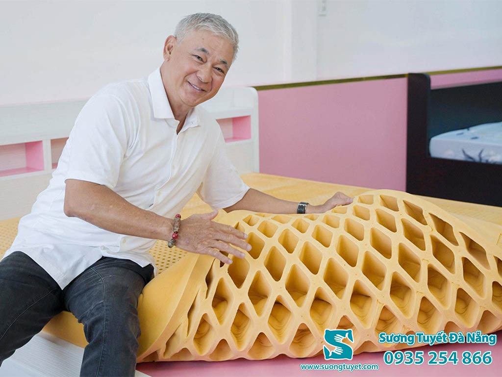 Nệm su tự nhiên được sử dụng hầu hết trong căn hộ cao cấp.