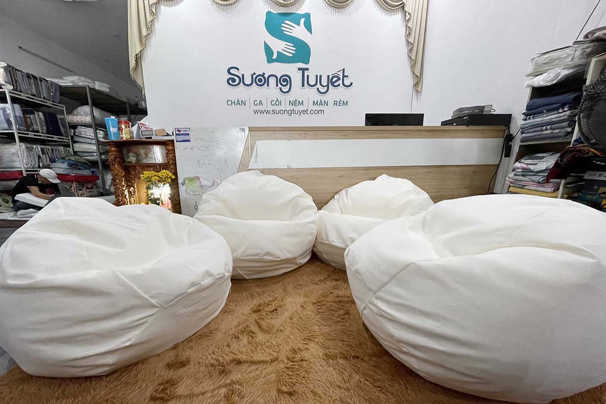 Sương Tuyết cung cấp ghế lười free size.