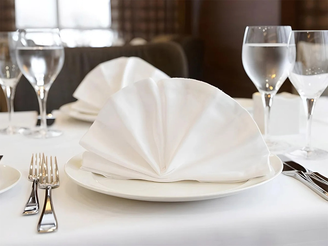 Mua khăn có size chuẩn sẵn cho từng hạng mục để mang lại sự chuyên nghiệp.