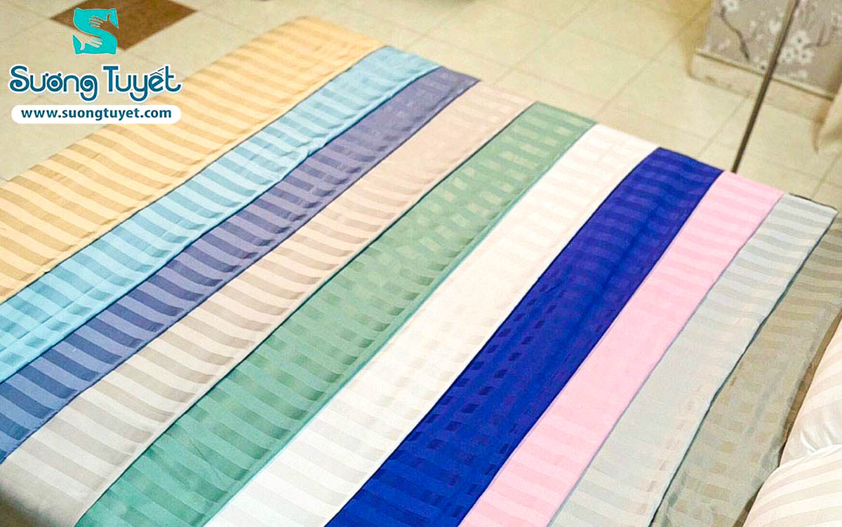Chăn ga cotton 3f cũng là dòng giá rẻ và nóng.