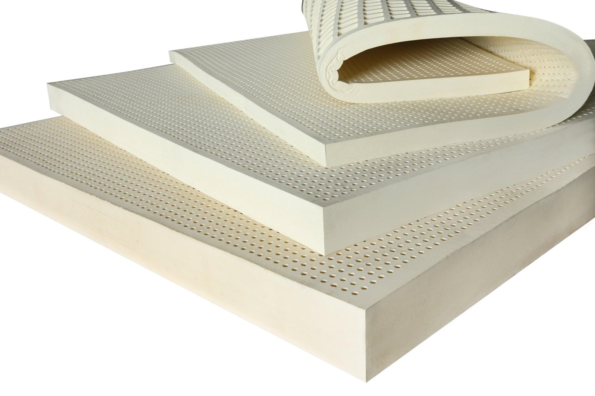 Nệm cao su tổng hợp có các độ dày 10cm, 15cm, 20cm.
