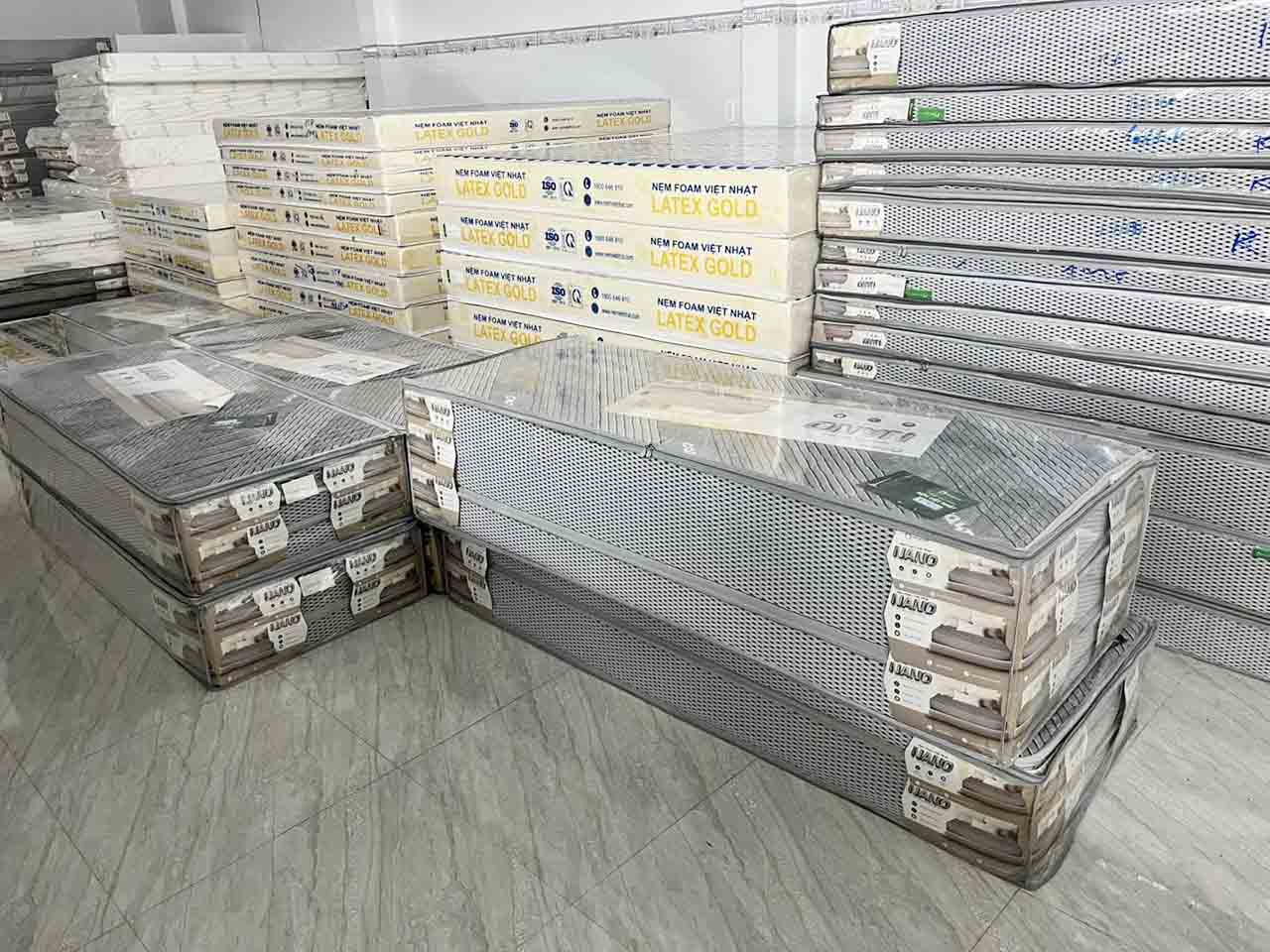 Rộn ràng các đơn nệm đặt hàng cuối năm tại Đà Nẵng.