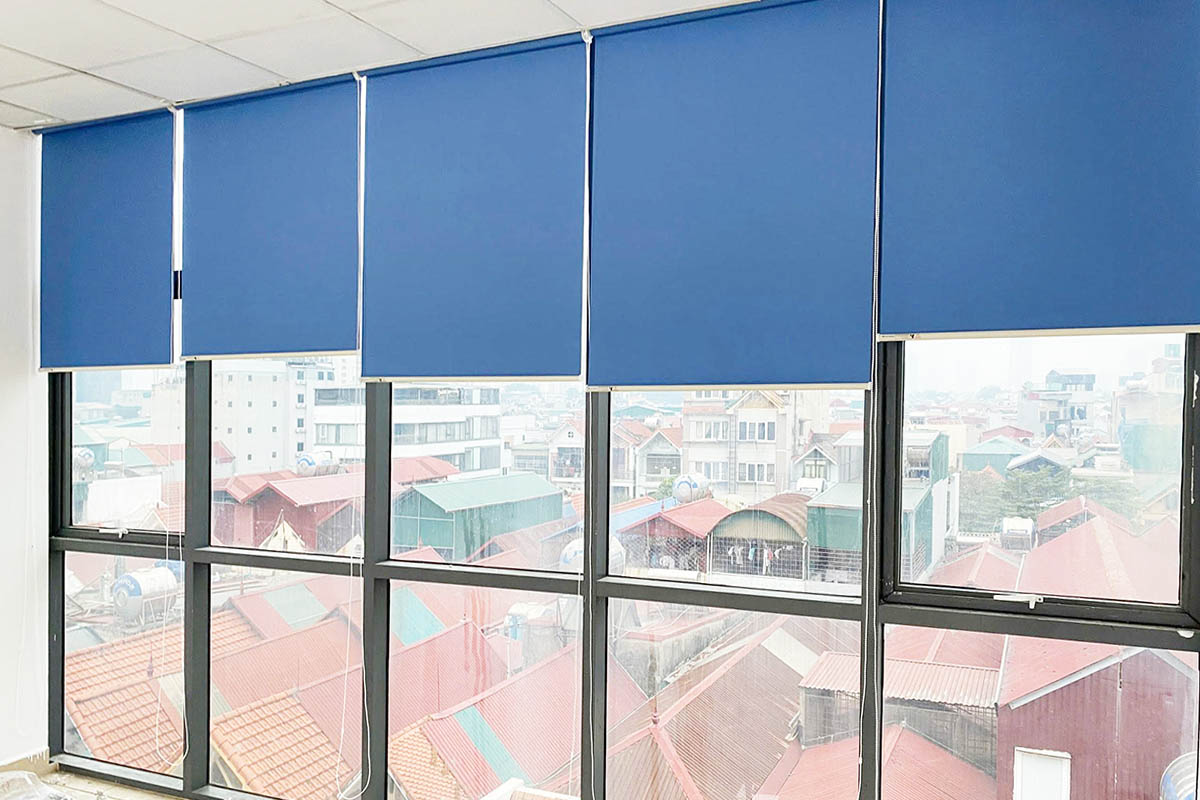 Mẫu rèm cuốn màu xanh da trời đẹp