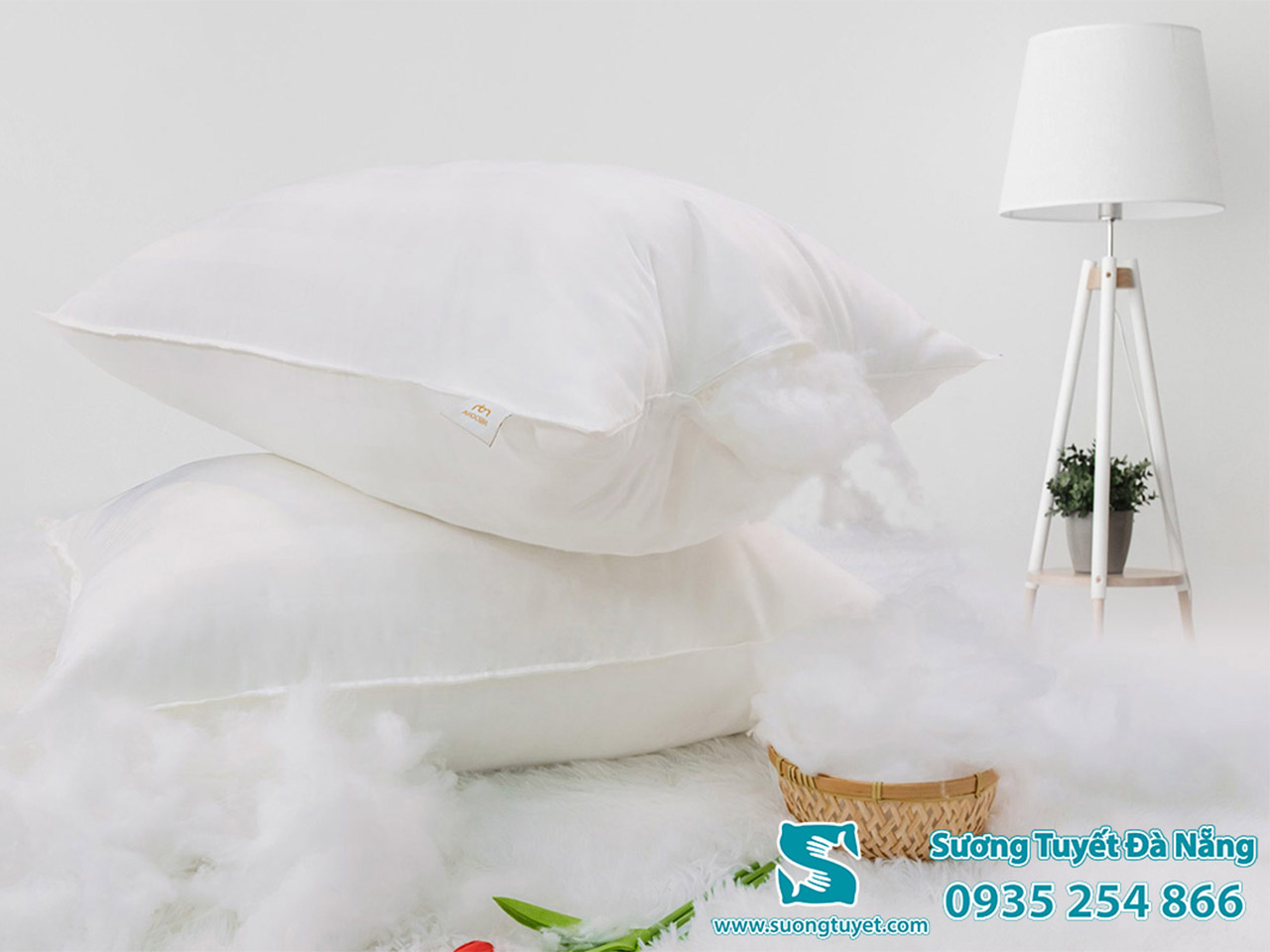 Gối lông vũ cao cấp đàn hồi và êm ái từ Sương Tuyết.